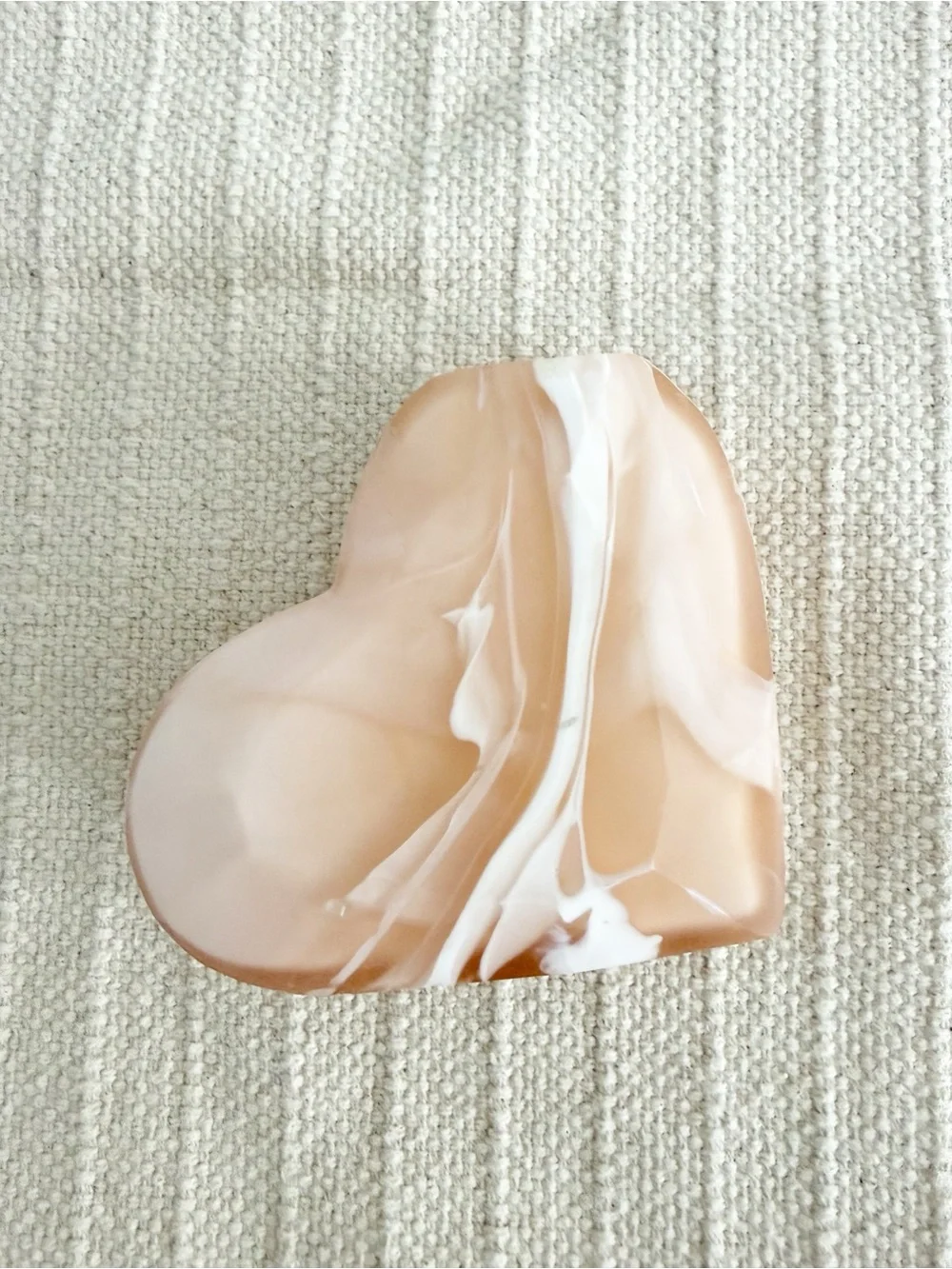 Kendra Scott Pink Heart-Shaped Bud Glass Vase Handblown